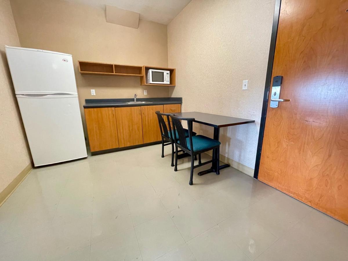 Residence & Conference Centre - Ottawa West Екстер'єр фото