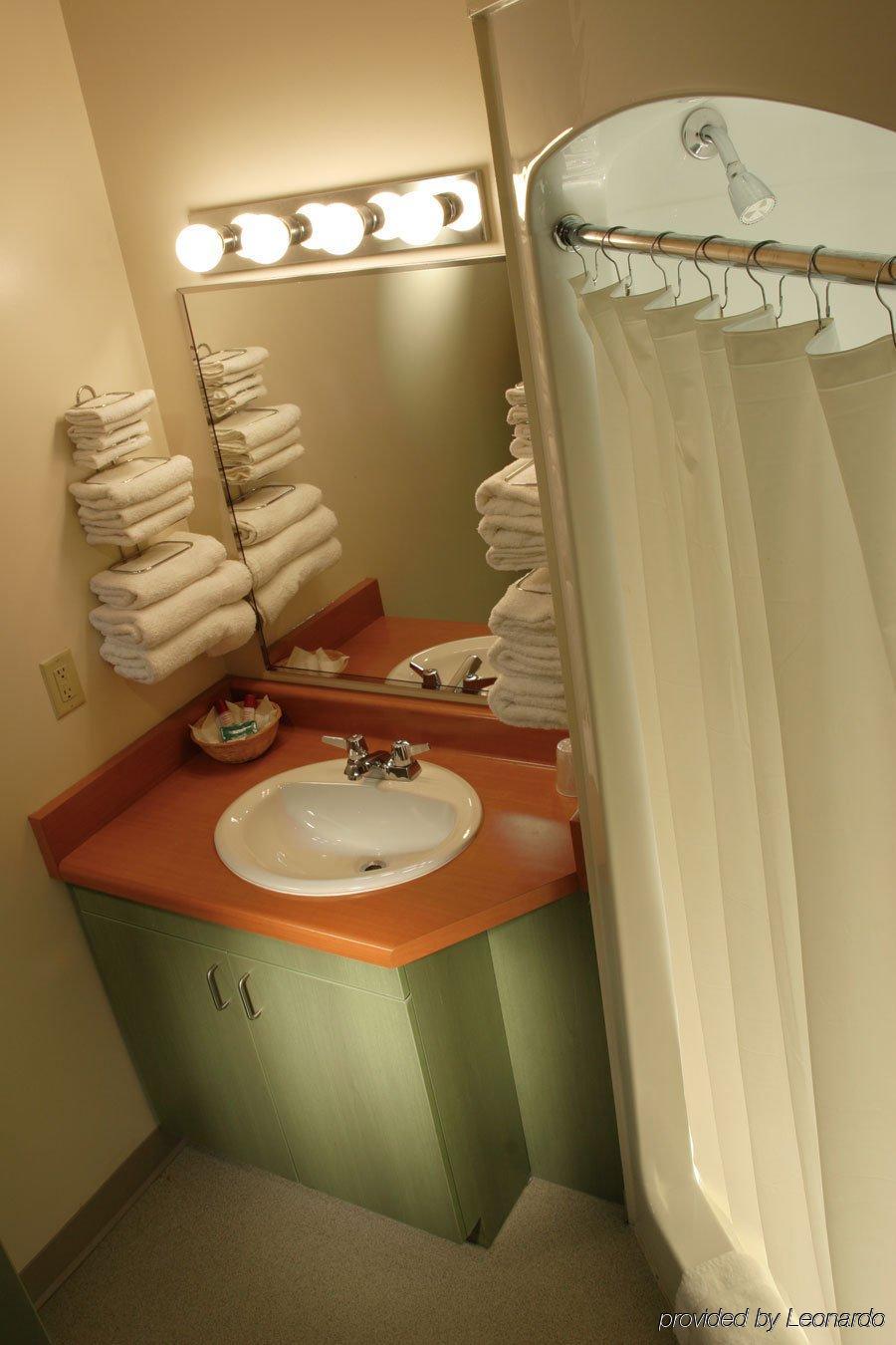 Residence & Conference Centre - Ottawa West Екстер'єр фото
